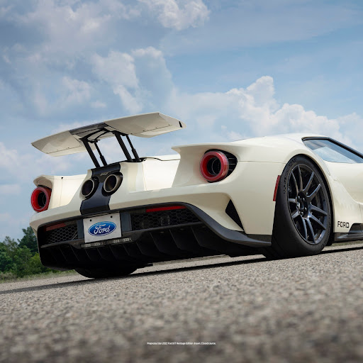 Ford Dealer «Kinsel Ford Pleasanton», reviews and photos, 121 S Main St, Pleasanton, TX 78064, USA