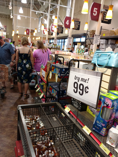 Wine Store «Total Wine & More», reviews and photos, 4370 N Oracle Rd, Tucson, AZ 85705, USA