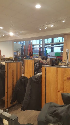 Clothing Store «L.L. Bean», reviews and photos, 8095 Tysons Corner Center, McLean, VA 22102, USA