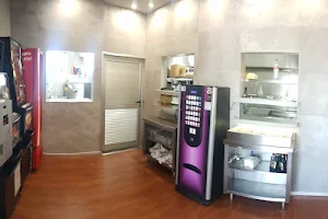 Veloty, pizzeria-cafeteria image