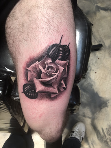 Tattoo Shop «Pink Rhino Tattoo», reviews and photos, 3519 N Halsted St, Chicago, IL 60657, USA