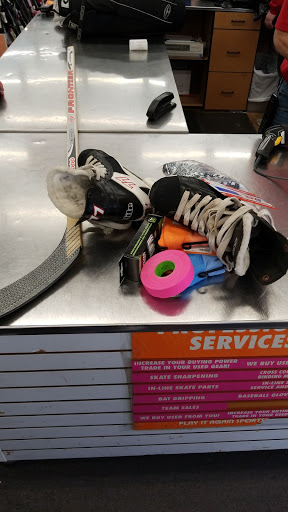 Sporting Goods Store «Play It Again Sports», reviews and photos, 2575 Fairview Ave N, Roseville, MN 55113, USA