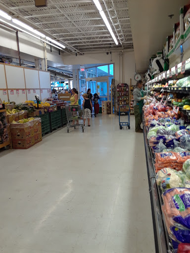 Grocery Store «Town & Country Foods», reviews and photos, 219 N 19th Ave, Bozeman, MT 59718, USA