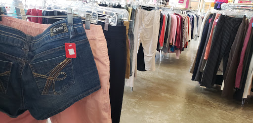 Thrift Store «Out of the Closet - Columbus», reviews and photos, 1230 N High St, Columbus, OH 43201, USA
