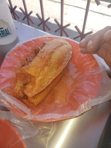 Tortas Ahogadas Don José El de la Bicicleta by null