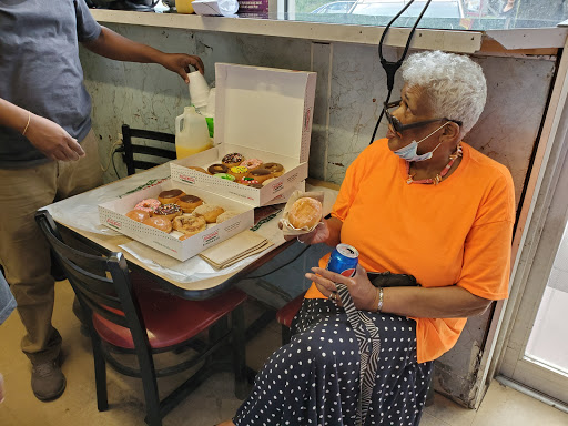 Grocery Store «Jones Grocery Store», reviews and photos, 4350 Texas Ave SE, Washington, DC 20019, USA