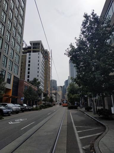 Thrift Store «Goodwill South Lake Union», reviews and photos, 411 Westlake Ave N, Seattle, WA 98109, USA