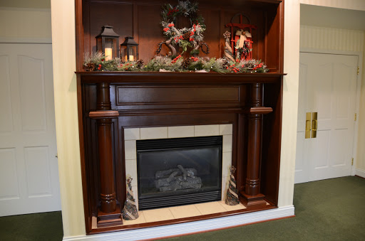 Funeral Home «Elias Kallal & Schaaf Funeral», reviews and photos, 727 E Bethalto Blvd, Bethalto, IL 62010, USA