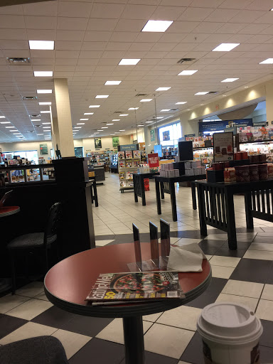 Book Store «Barnes & Noble», reviews and photos, 1 E Towne Mall, Madison, WI 53704, USA