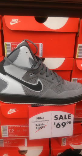 Shoe Store «Shoe Carnival», reviews and photos, 1620 Dogwood Dr SE, Conyers, GA 30013, USA