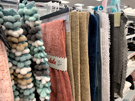 Clothing Store «Ross Dress for Less», reviews and photos, 15301 Manchester Rd, Ballwin, MO 63011, USA