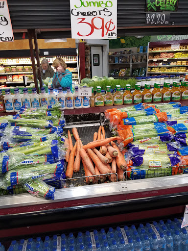 Grocery Store «Butera Market», reviews and photos, 2070 N Rand Rd, Palatine, IL 60074, USA