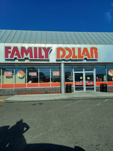 Dollar Store «FAMILY DOLLAR», reviews and photos, 4037 Central Ave NE, Columbia Heights, MN 55421, USA