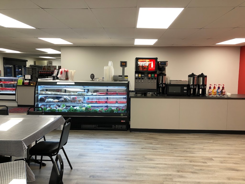 Hometown Pizza at The Lake 49253