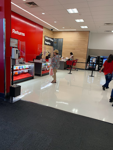 Department Store «Target», reviews and photos, 1901 13th Ave E, Tuscaloosa, AL 35404, USA