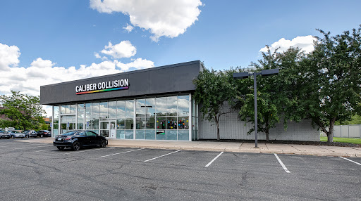 Auto Body Shop «ABRA Auto Body & Glass», reviews and photos, 1190 University Ave W, St Paul, MN 55104, USA