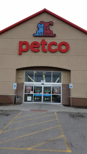 Pet Supply Store «Petco Animal Supplies», reviews and photos, 600 NE Vivion Rd, Kansas City, MO 64118, USA