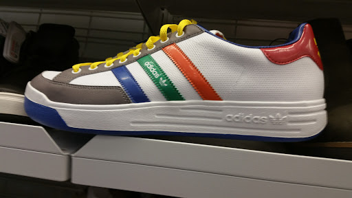 Clothing Store «Ross Dress for Less», reviews and photos, 7065 Cermak Rd, Berwyn, IL 60402, USA