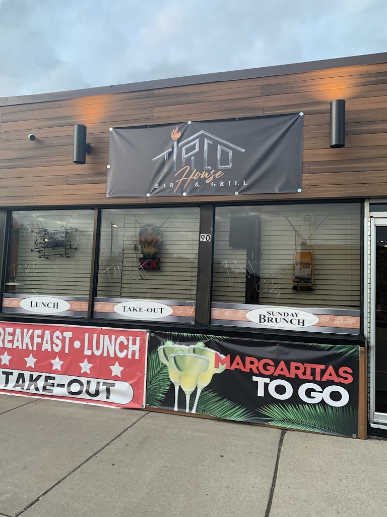 Típico House Bar & Grill 14608