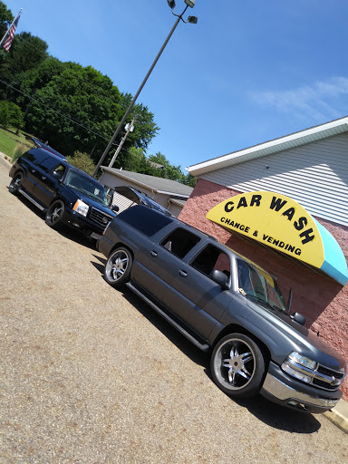 Dad's Car Care Center en North Canton