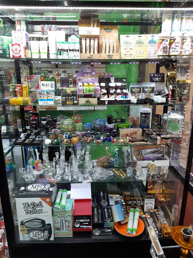 Tobacco Shop «Stirling Glass», reviews and photos, 5890 Stirling Rd, Hollywood, FL 33021, USA