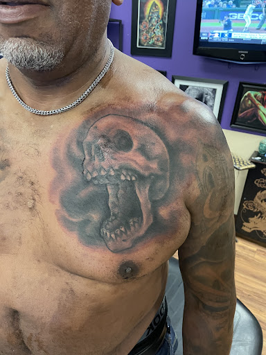Tattoo Shop «Skinhibitions», reviews and photos, 2790 Metro Plaza, Woodbridge, VA 22192, USA