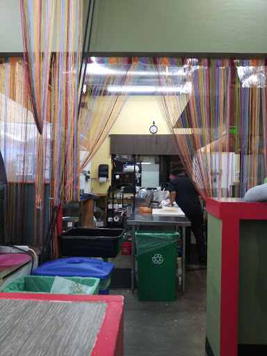 Supermarket «Hillcrest Market», reviews and photos, 110 Summit Ave E, Seattle, WA 98102, USA