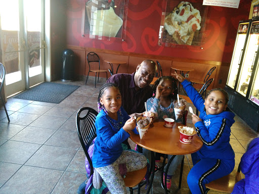 Ice Cream Shop «Cold Stone Creamery», reviews and photos, 50409 Independence St, Canton, MI 48188, USA