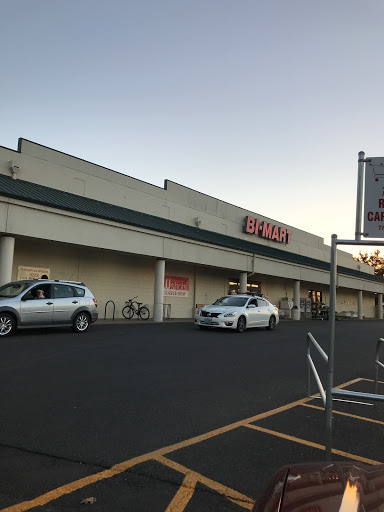 Department Store «Bi-Mart», reviews and photos, 1680 W 18th Ave, Eugene, OR 97402, USA