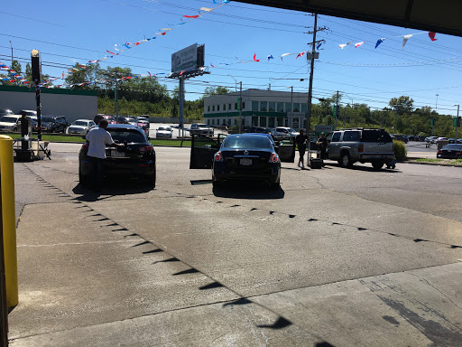 Car Wash «Shine-N-Ride», reviews and photos, 1430 E Galbraith Rd, Cincinnati, OH 45215, USA