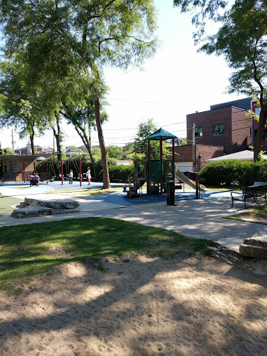 Park «Adams Playground Park», reviews and photos, 1919 N Seminary Ave, Chicago, IL 60614, USA