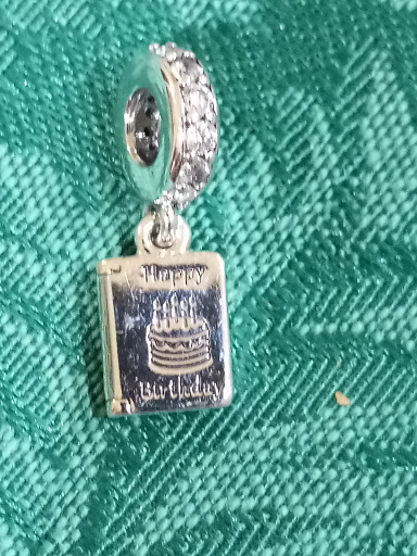 Jewelry Store «PANDORA The Galleria», reviews and photos, 2458 E Sunrise Blvd, Fort Lauderdale, FL 33304, USA