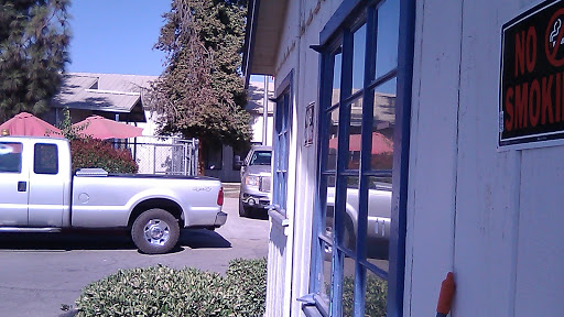 Social Services Organization «Bakersfield Homeless Center», reviews and photos