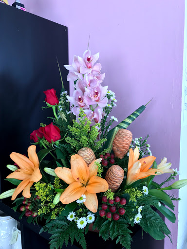 Florist «Omel Flowers», reviews and photos, 5898 W 16th Ave, Hialeah, FL 33012, USA