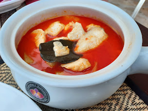 Photo n°28 de Sukhothai à Villeneuve-le-Comte ()