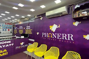Phonerr - Mobile Repair Shop in Chennai image