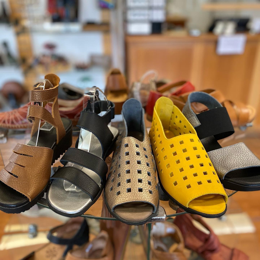 Shoe Store «Rainsong Shoes», reviews and photos, 117 Plaza St, Healdsburg, CA 95448, USA