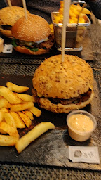 Photo n°119 de TIMES SQUARE Burger à Lille ()
