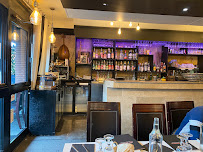 Atmosphère du Restaurant libanais Al Tannour à Évry - n°1