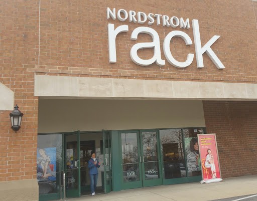 Department Store «Nordstrom Rack», reviews and photos, 199 Skokie Blvd, Northbrook, IL 60062, USA