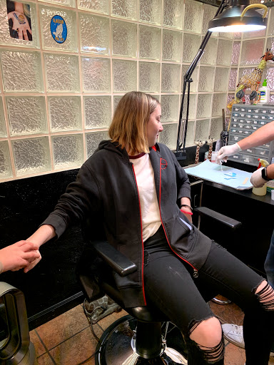 Tattoo Shop «South Side Tattoo», reviews and photos, 2208 E Carson St, Pittsburgh, PA 15203, USA