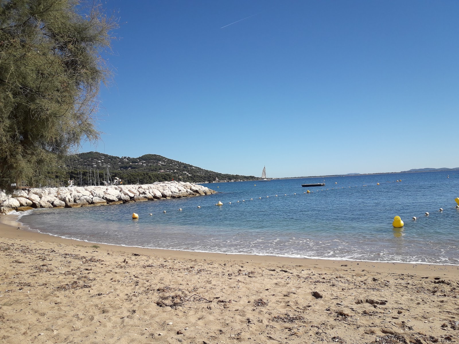 Plage de Peno'in fotoğrafı birden fazla geniş koy ile birlikte