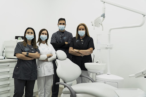 Clínica dental Dr. A. Maravé - C. Estudillo, 12, 29200 Antequera, Málaga