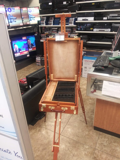 Pawn Shop «USA Pawn & Jewelry», reviews and photos, 8001 SE Powell Blvd, Portland, OR 97206, USA