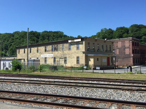 Surplus Store «Vermont Salvage Exchange», reviews and photos, 4 Gates St, White River Junction, VT 05001, USA