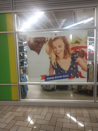 Clothing Store «Old Navy», reviews and photos, 1961 Chain Bridge Rd, McLean, VA 22102, USA