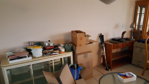 Moving Company «College Hunks Hauling Junk and Moving», reviews and photos, 1305 E Wakeham Ave, Santa Ana, CA 92705, USA