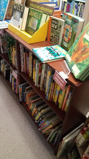 Book Store «Learned Owl Book Shop», reviews and photos, 204 N Main St, Hudson, OH 44236, USA