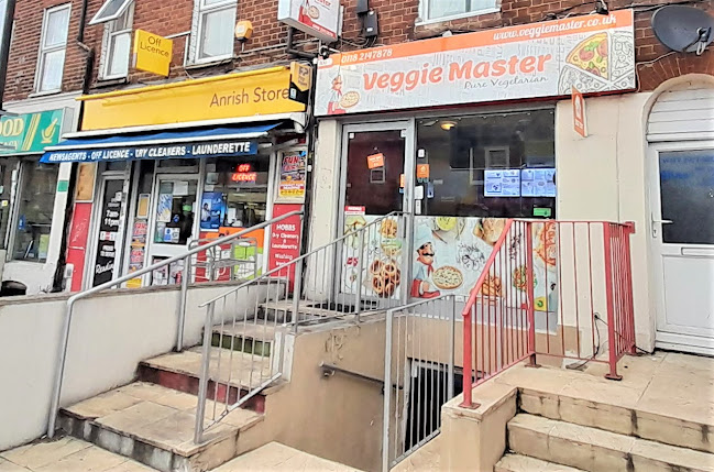 100 Oxford Rd, Reading RG1 7LJ