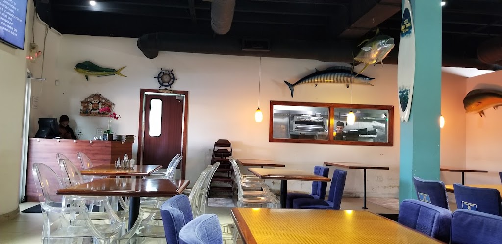Disco Fish and Grill Restaurant & Fish Market 33144